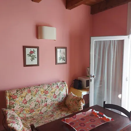 Agriturismo Casella ホテル