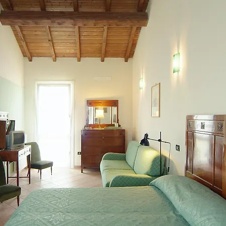 מלון Agriturismo Casella פררה