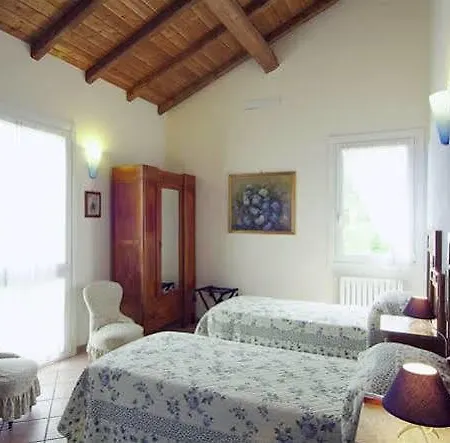 Agriturismo Casella ホテル *