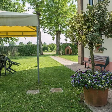 Agriturismo Casella Otel *