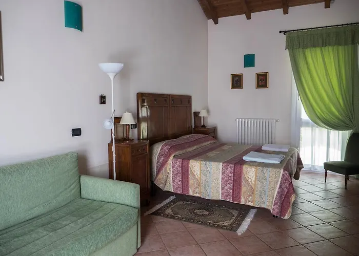 Agriturismo Casella פררה