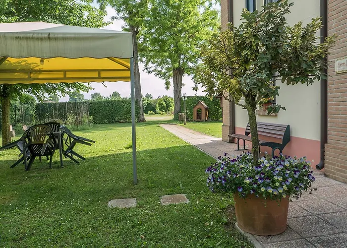 Agriturismo Casella מלון *